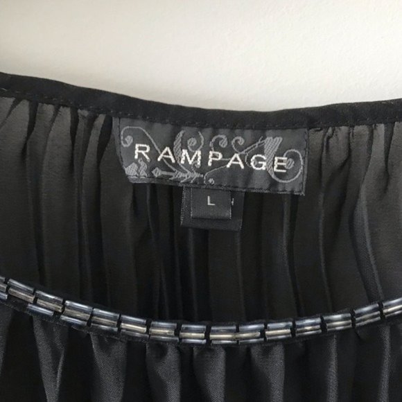 Rampage Pleated Flowy Beaded Cutout Blouse Top N30 - Picture 6 of 11